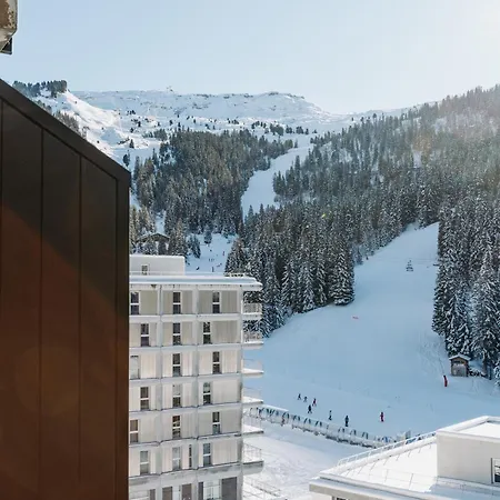 Totem, Friendly & 4* Flaine