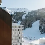Totem, Friendly & 4* Flaine