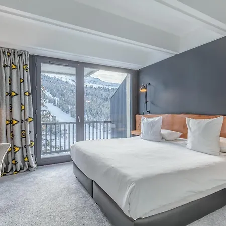 Totem, Friendly & Hotel Flaine