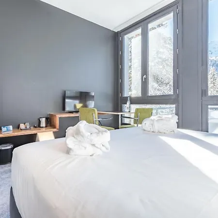 Totem, Friendly & Flaine