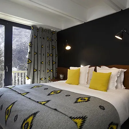 Totem, Friendly & Hotel Flaine