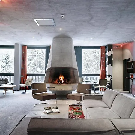 Totem, Friendly & 3* Flaine